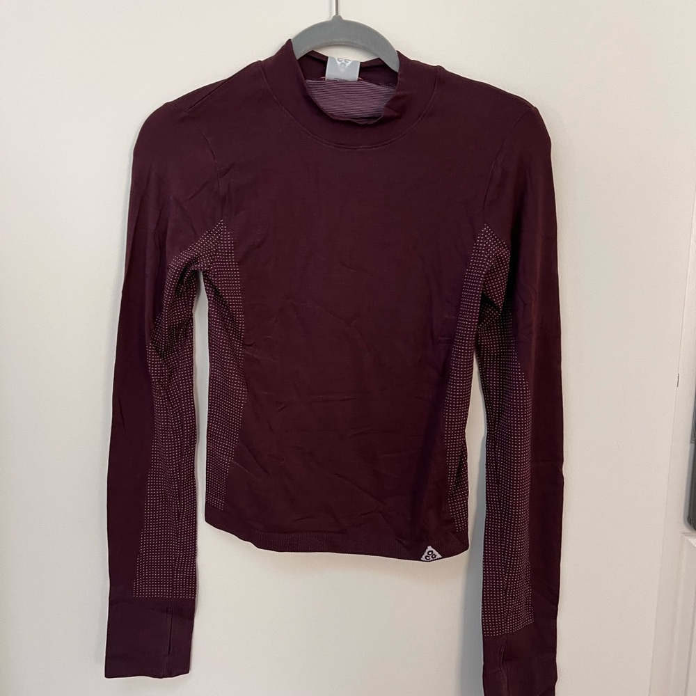 Nike Women's Long Sleeve Top